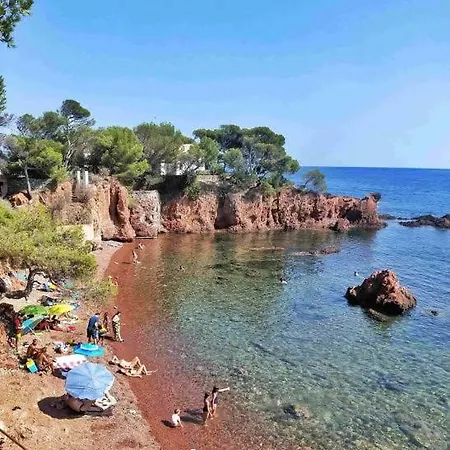 Alando Red Apartment Saint-Raphael (Var)
